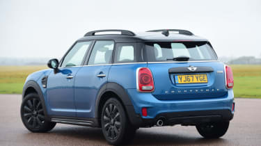 MINI Countryman Mk2 сзади
